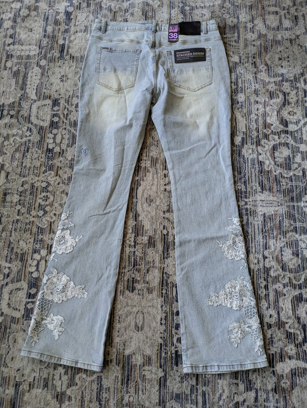 Serenede Garden Stacked Denim Jeans Lace Embroidered Light Wash Size 38 NWT